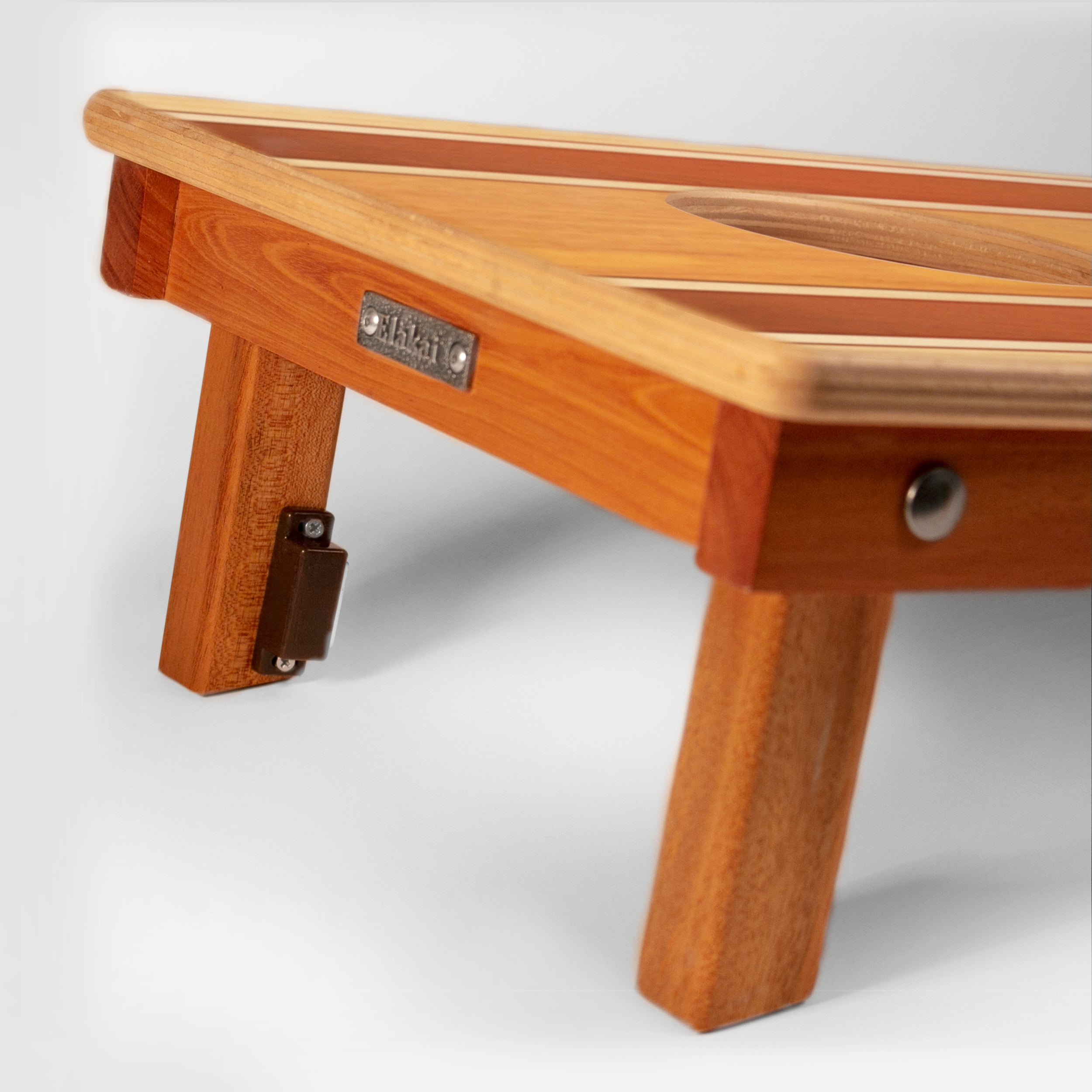 1ft x 2ft Classic Woody Mahogany Pathfinder Cornhole Board Set