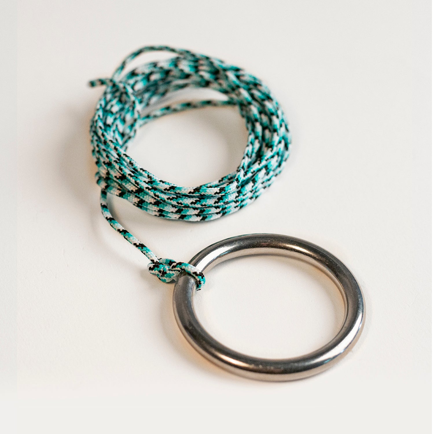 Mount Elakai Mahogany Wayfarer Hook & Ring Game